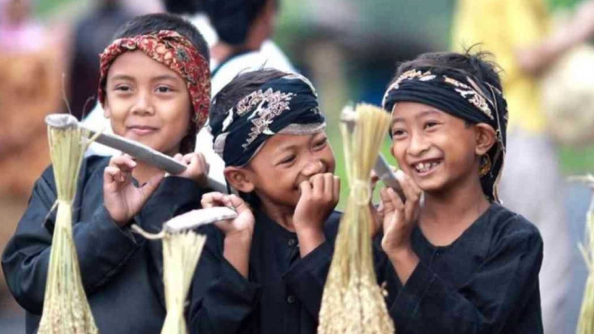 Gaya Bicara 'Halimpu': Mengapa Orang Sunda Terkenal Berbahasa Santun